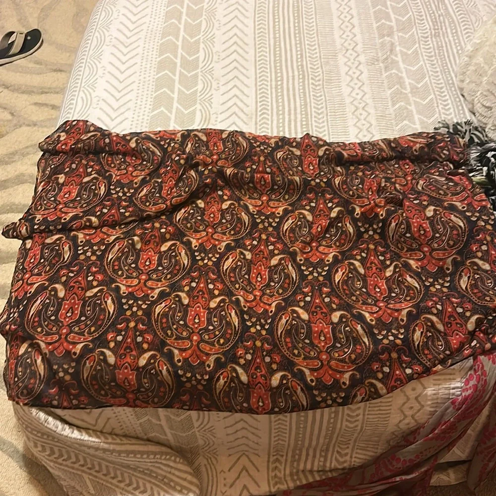 Colorful Patterned Scarves Collection - Picture 3 of 7